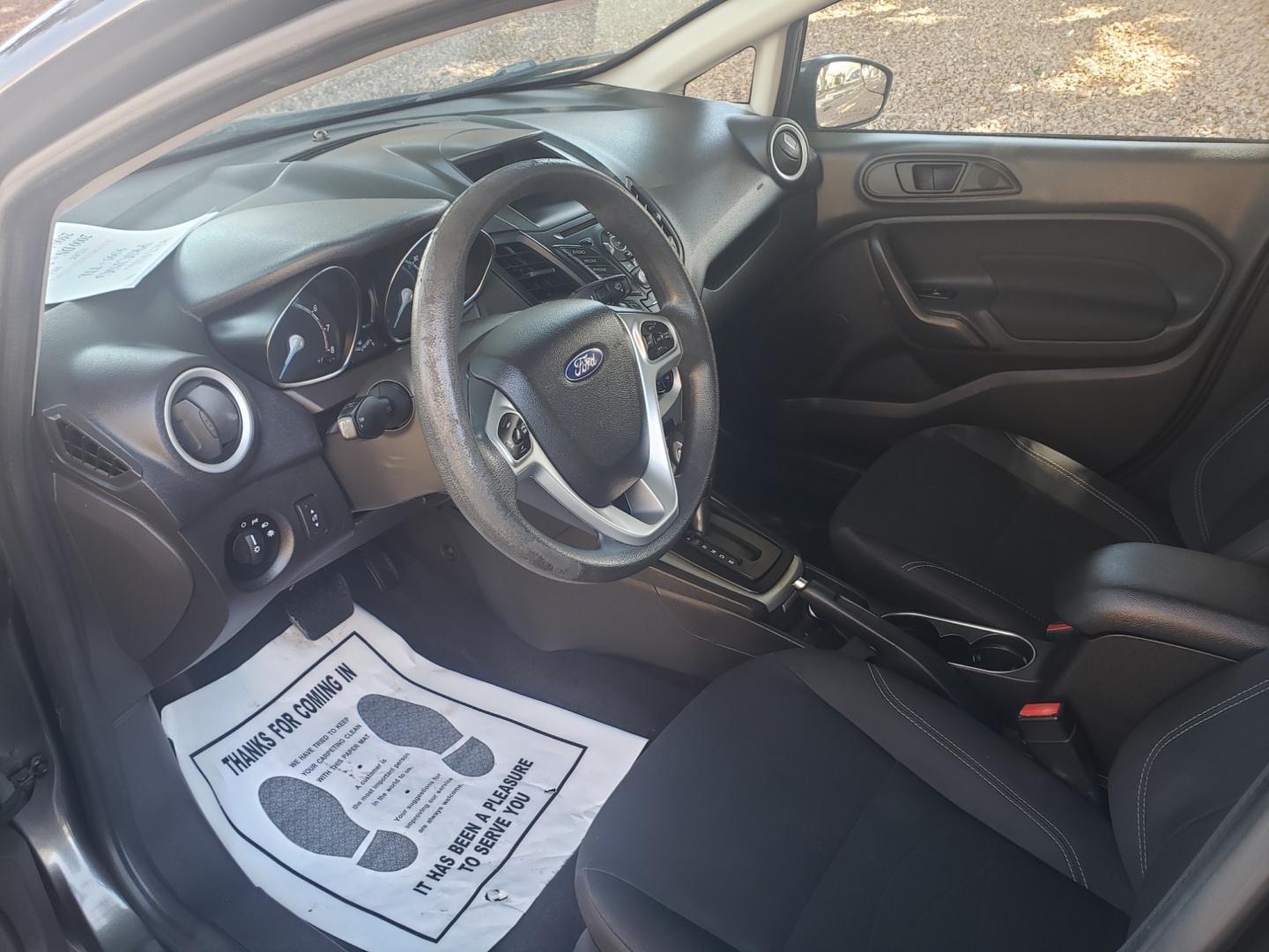 2019 /black Ford Fiesta SE (3FADP4BJ3KM) with an 1.6L L4 DOHC 16V engine, 6-Speed Automatic transmission, located at 323 E Dunlap Ave., Phoenix, AZ, 85020, (602) 331-9000, 33.567677, -112.069000 - Photo#9